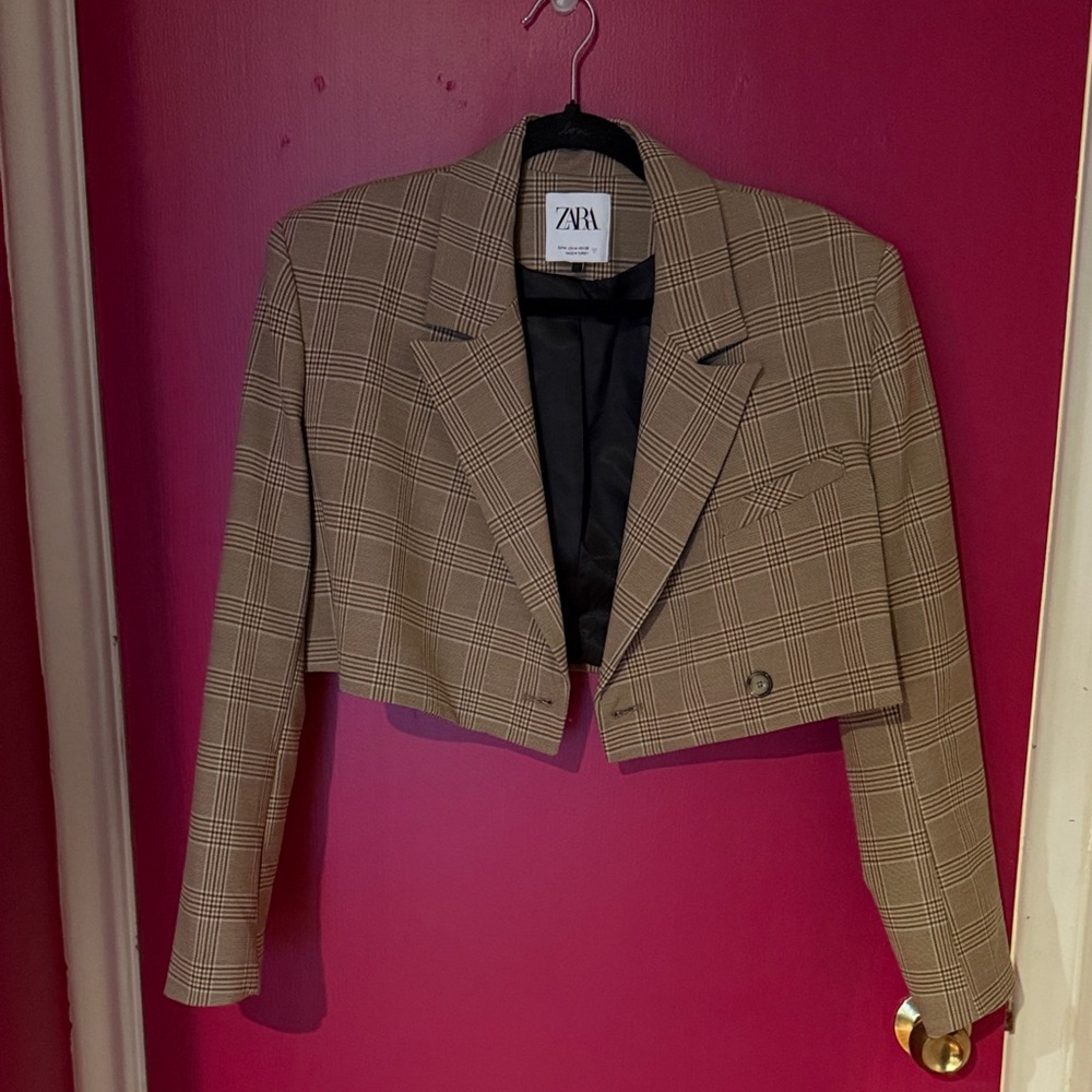 Zara Cropped Plaid Blazer in Tan & Black